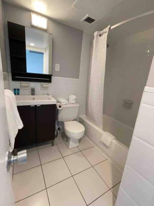 Chic Ocean Front Studio! Daire Miami Beach Dış mekan fotoğraf