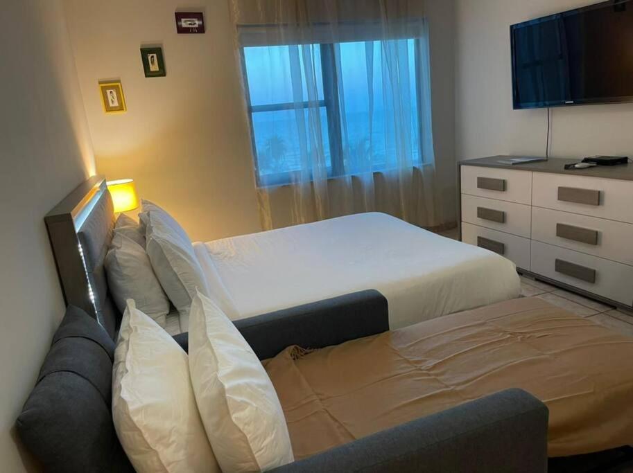 Chic Ocean Front Studio! Daire Miami Beach Dış mekan fotoğraf